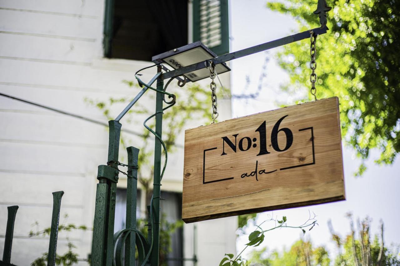 No16 Ada Hotel Adalar Exterior photo